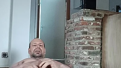 Pump, huge cumshot and streaptease in reverse