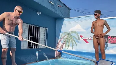 2 Straights Jerking off in the Pool