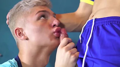 SOUTHERNSTROKES - Locker room fun