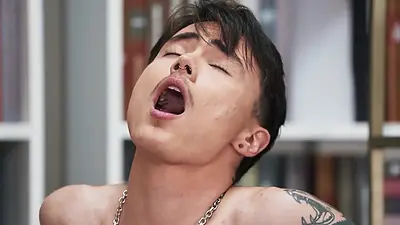 Men - Jizzed in the Library